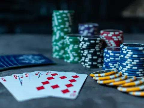 Stratégies gagnantes pour le poker heads-up