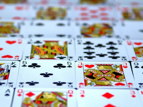 Découvrez les règles cachées du poker