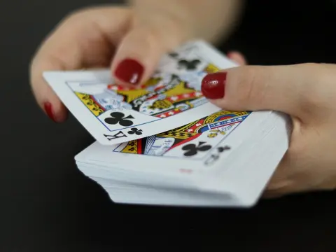 Les astuces des champions de poker