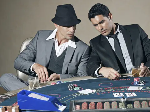 Les mains gagnantes au poker expliquées