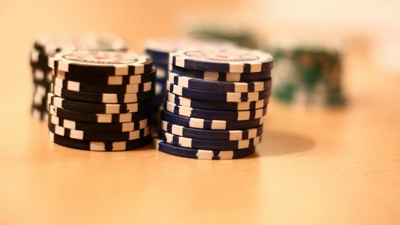 Les 10 lieux insolites pour jouer au poker