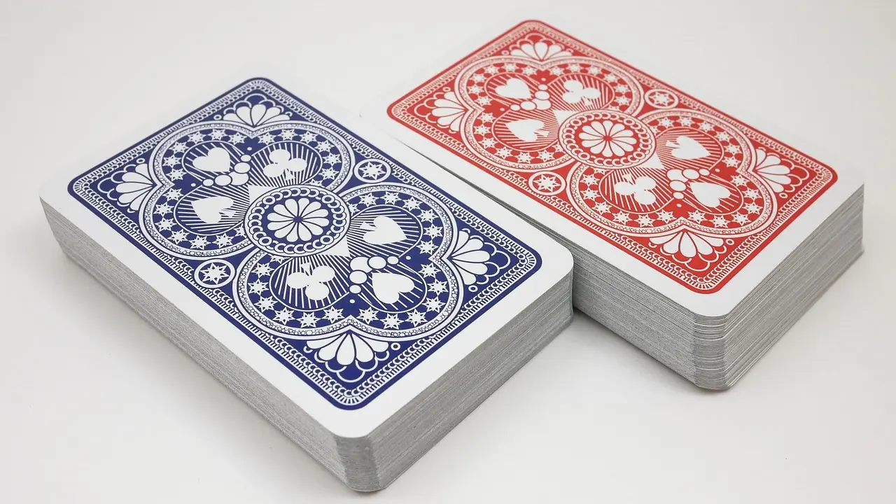 Stratégies d'attaque et défense au poker