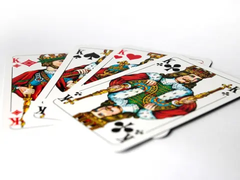 Stratégies adaptées pour différents tournois de poker