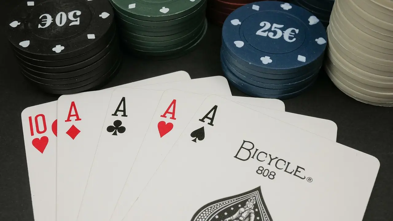 Guide pour débuter au poker efficacement