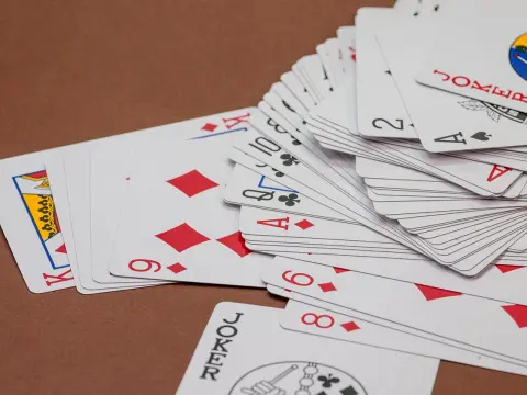 Stratégies de poker : s'adapter aux adversaires