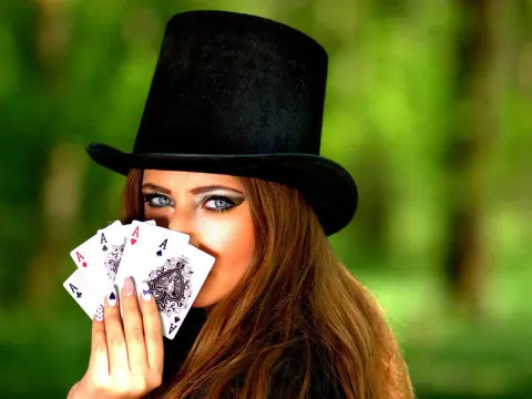 **Bluffs gagnants : théorie des jeux**