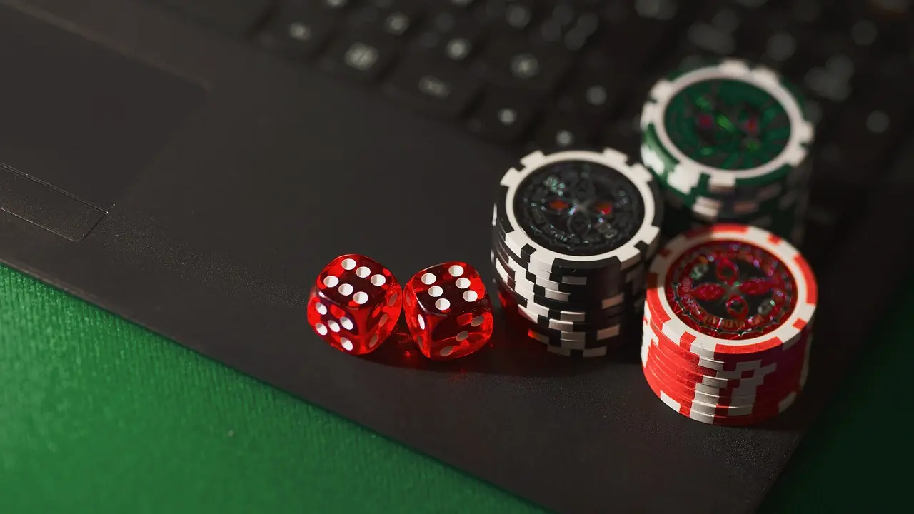 **Top 10 accessoires pour booster votre poker**