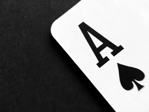 Stratégie poker : moves avancés gagnants